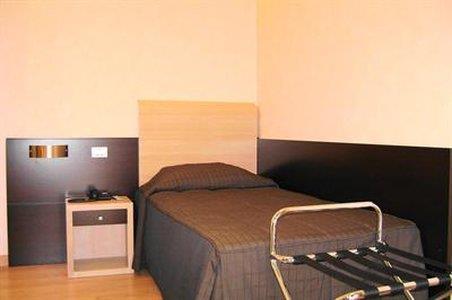 Eh Suites Rome Airport Euro House Hotels Fiumicino Exterior foto