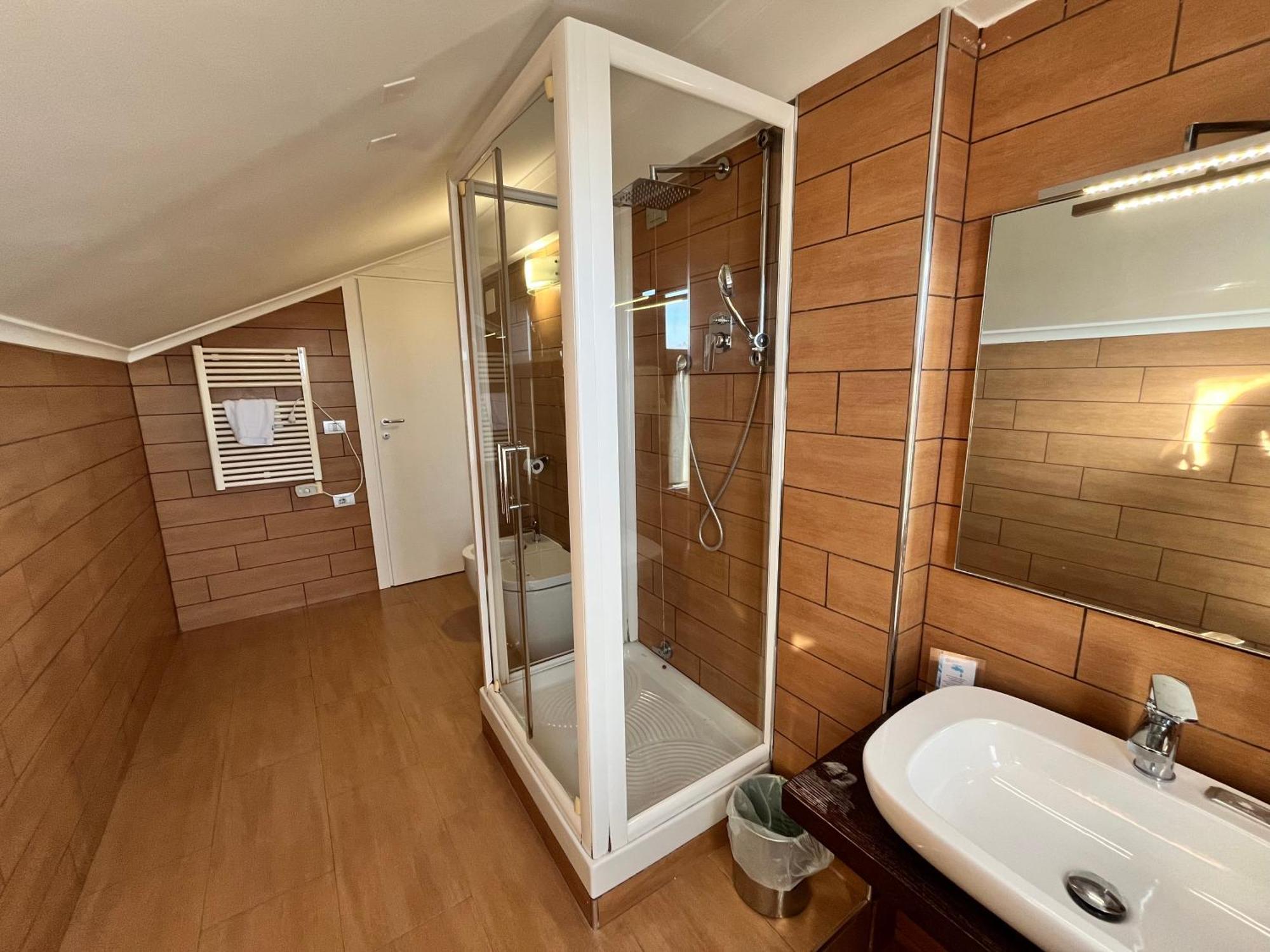 Eh Suites Rome Airport Euro House Hotels Fiumicino Exterior foto